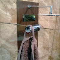 Závěsný háček na sprchovou zástěnu, chrom